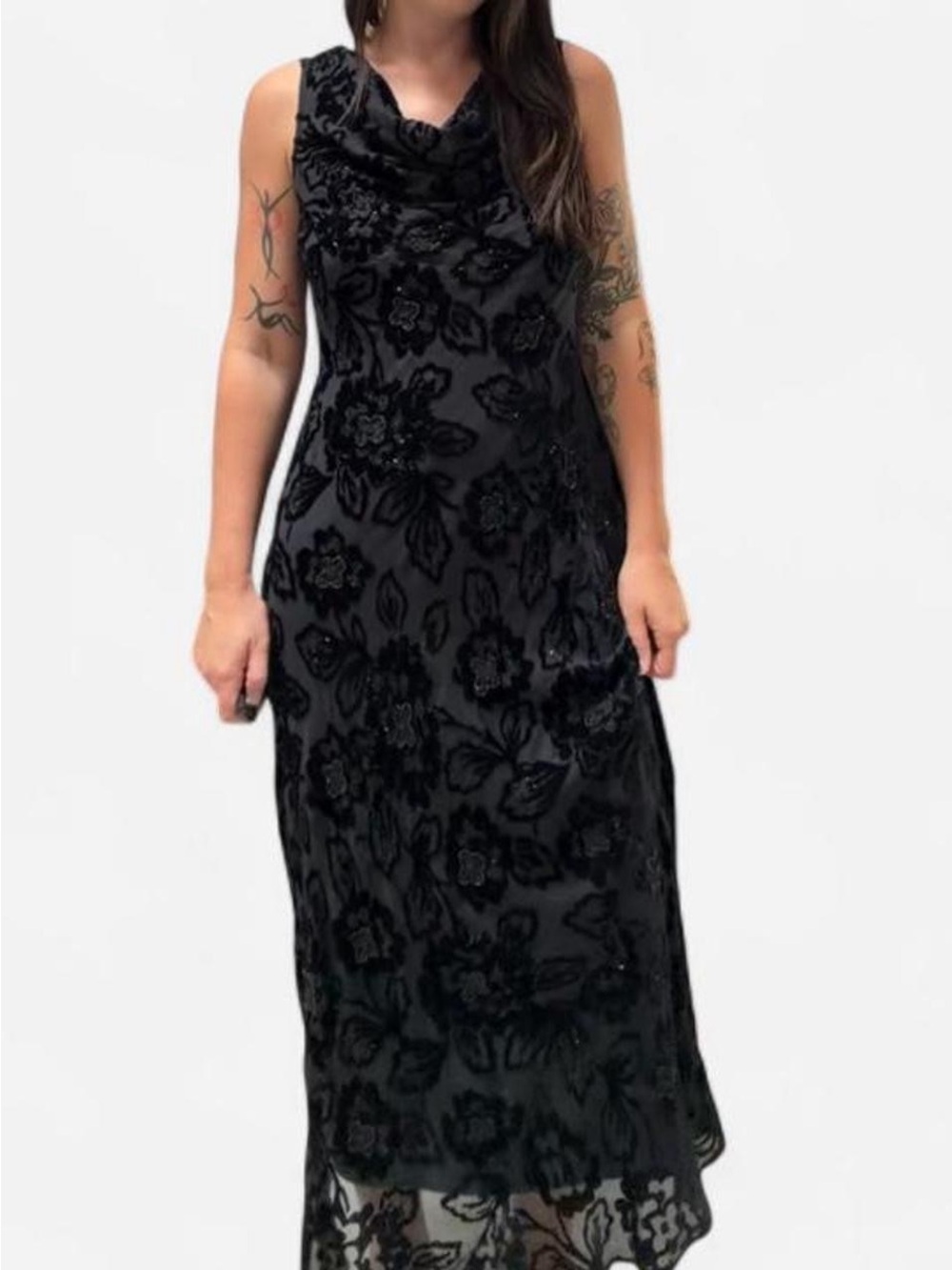 Black Sleeveless Floral Velvet Maxi Dress